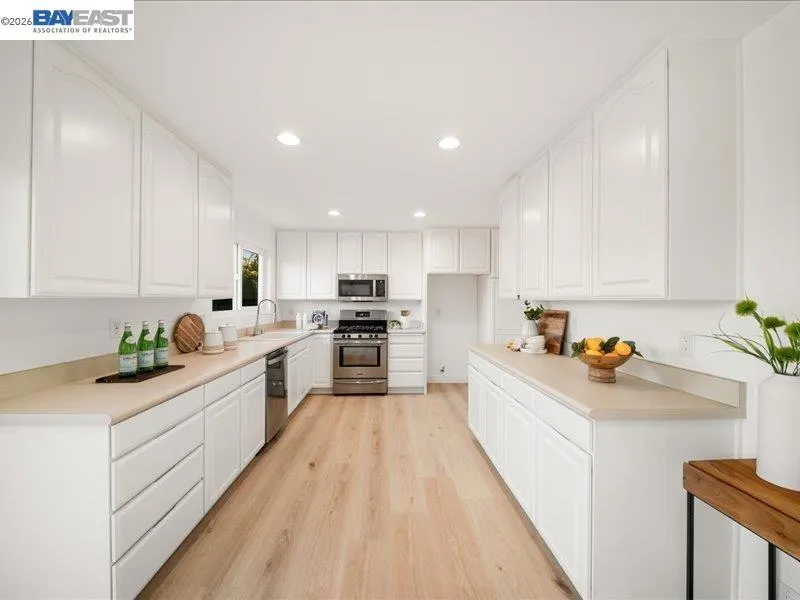 7654 Brighton Dr Dublin, CA 94568