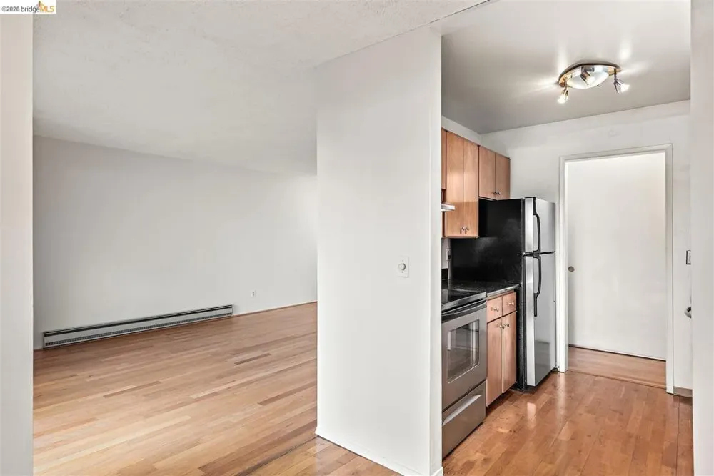 3 Commodore DR #B153 Emeryville, CA 94608