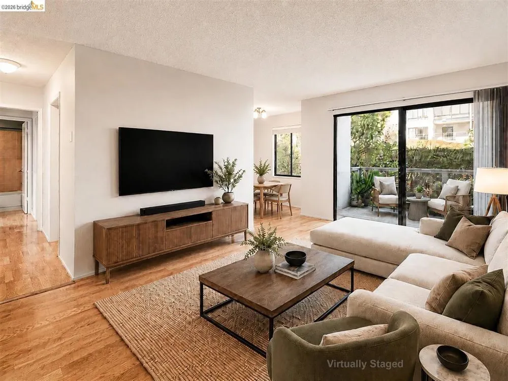 3 Commodore DR #B153 Emeryville, CA 94608
