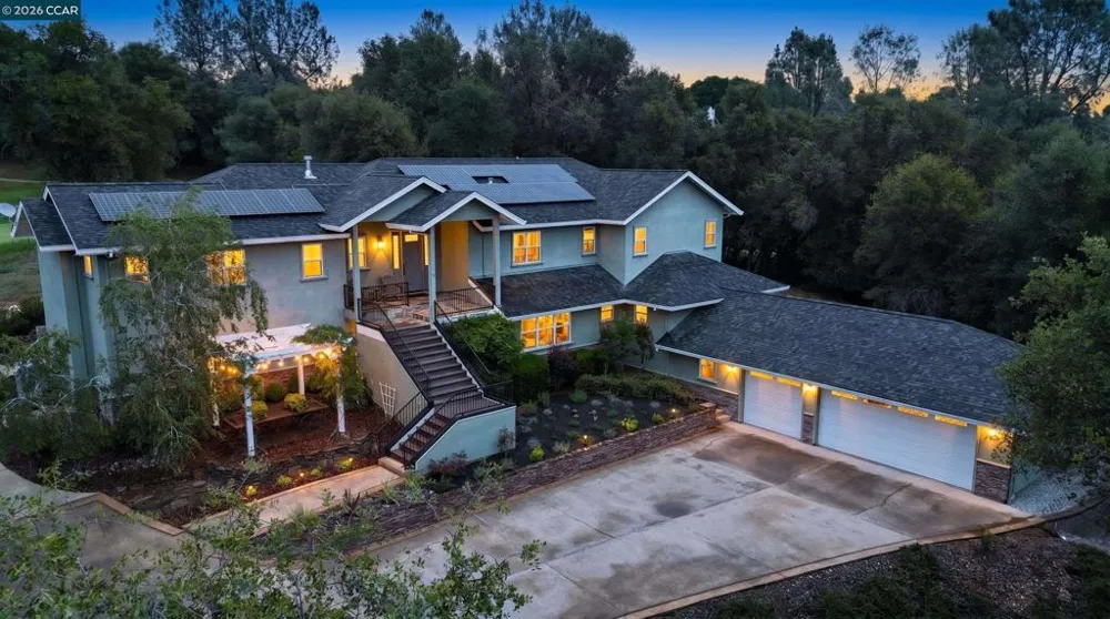 293 Blair Mine Rd Angels Camp, CA 95222