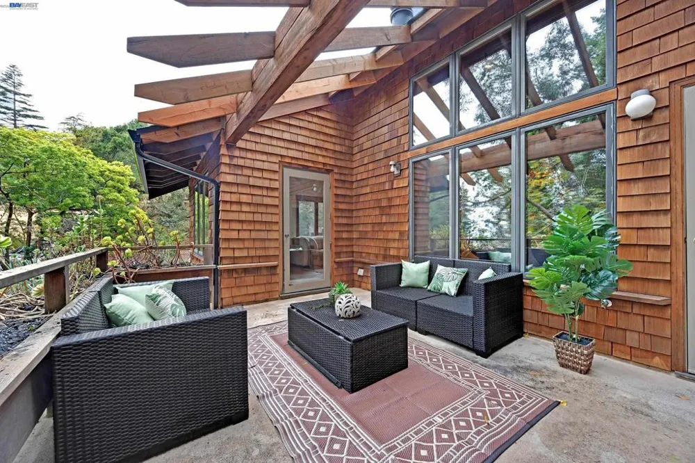 7360 Claremont Ave Berkeley, CA 94705