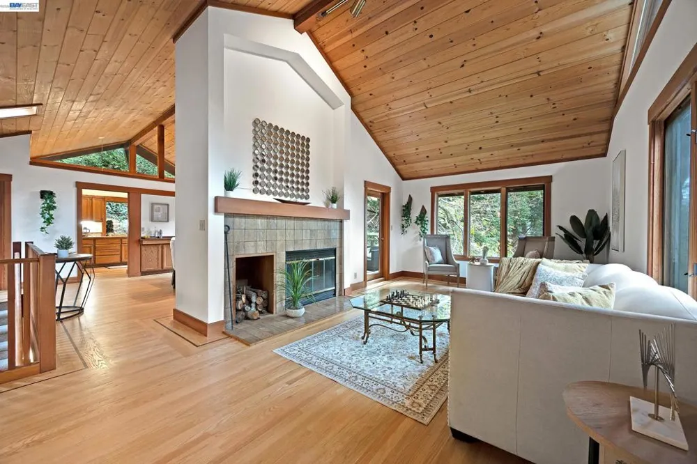 7360 Claremont Ave Berkeley, CA 94705
