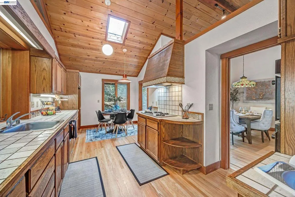 7360 Claremont Ave Berkeley, CA 94705
