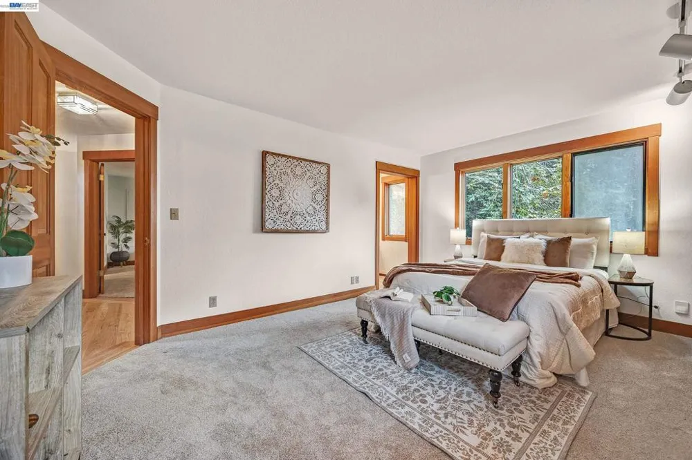 7360 Claremont Ave Berkeley, CA 94705