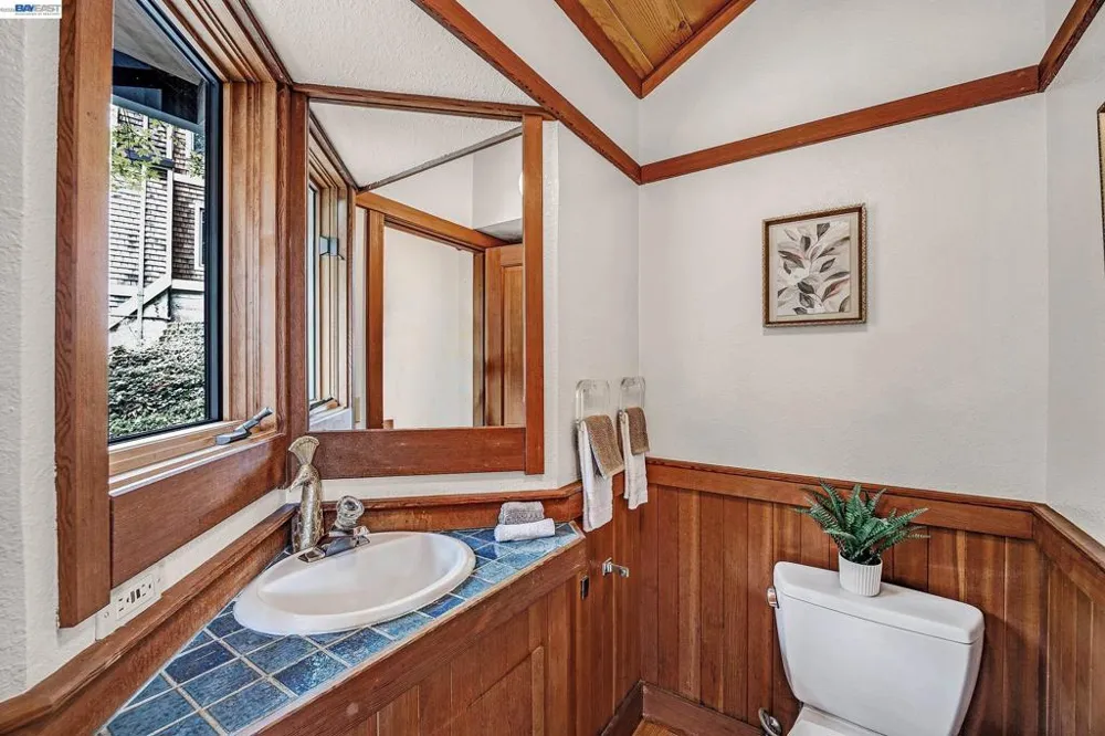 7360 Claremont Ave Berkeley, CA 94705