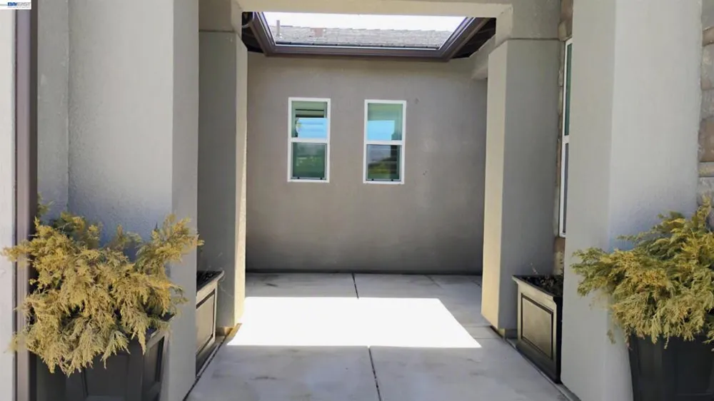 965 Beaver Pond Loop Madera, CA 93636