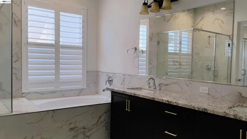 965 Beaver Pond Loop Madera, CA 93636