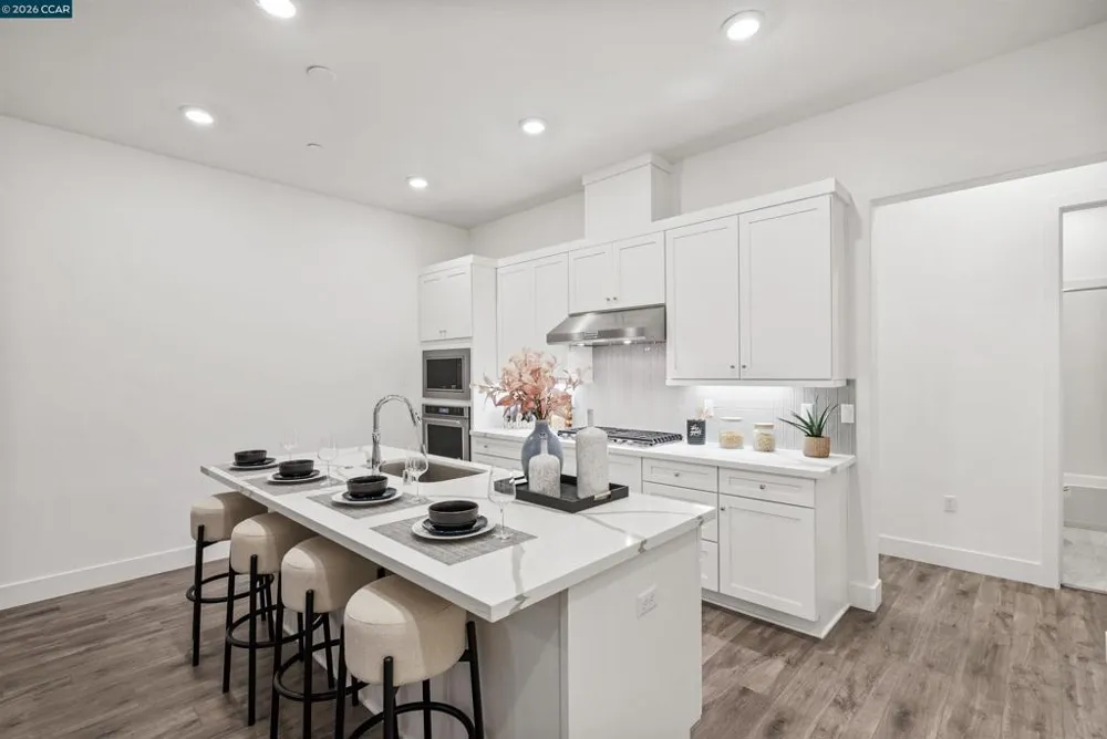 1112 Althea Terrace #4 Sunnyvale, CA 94086