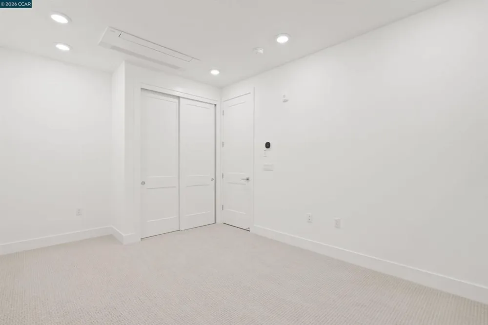 1112 Althea Terrace #4 Sunnyvale, CA 94086