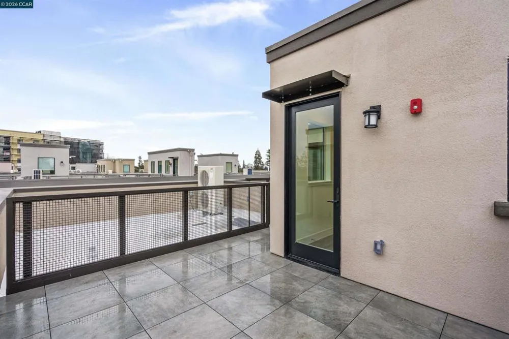 1112 Althea Terrace #4 Sunnyvale, CA 94086