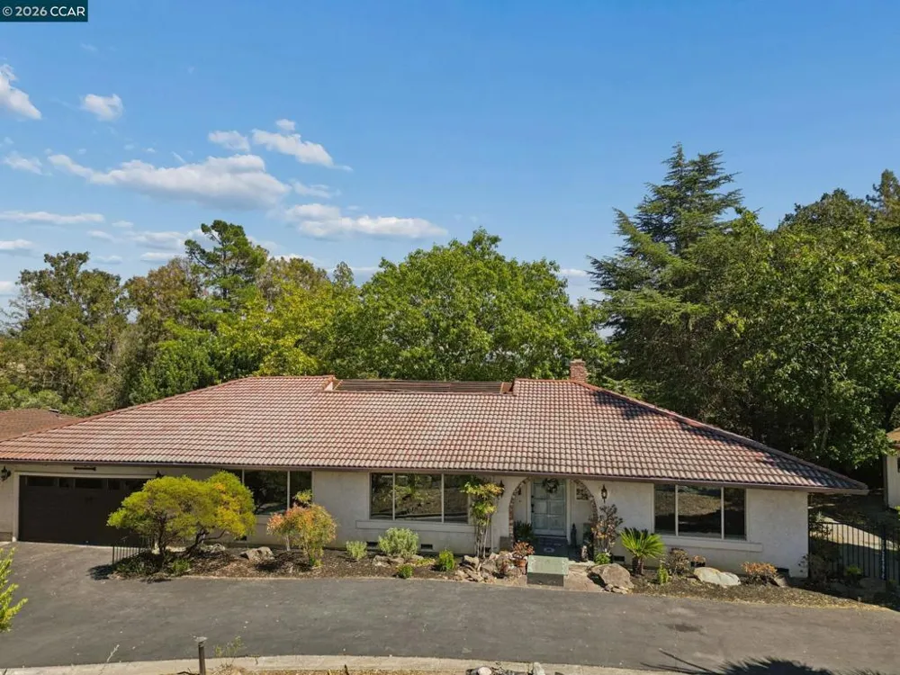 834 Carter Acres Ln Martinez, CA 94553