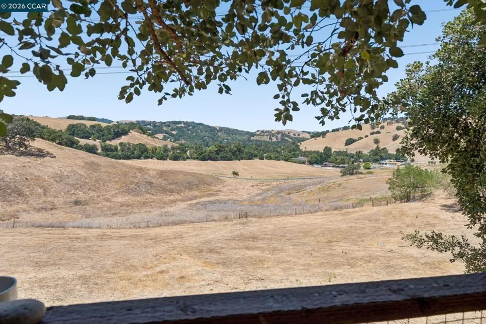 834 Carter Acres Ln Martinez, CA 94553