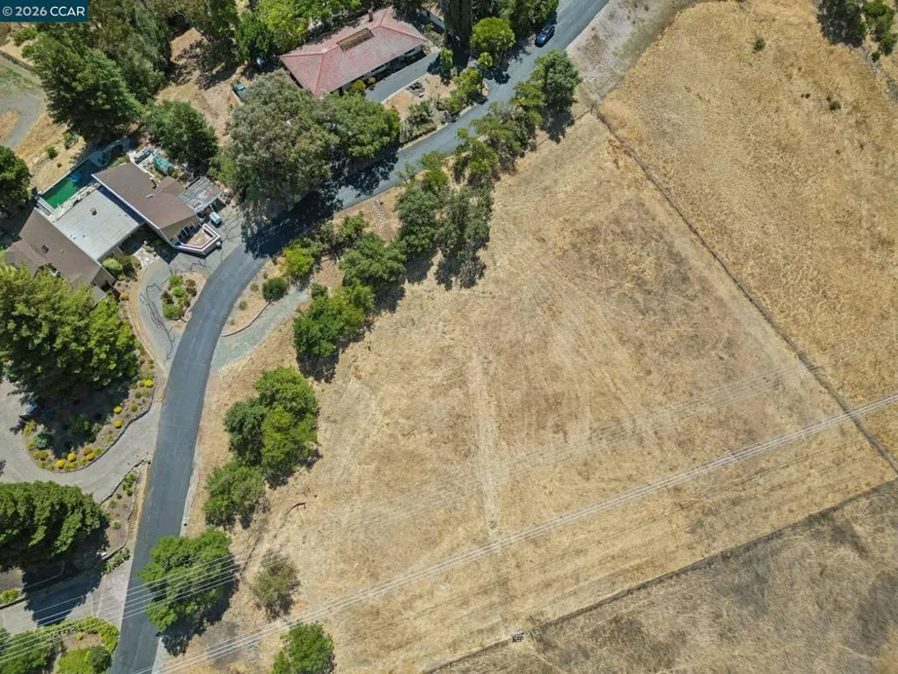 834 Carter Acres Ln Martinez, CA 94553