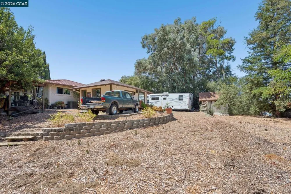 834 Carter Acres Ln Martinez, CA 94553
