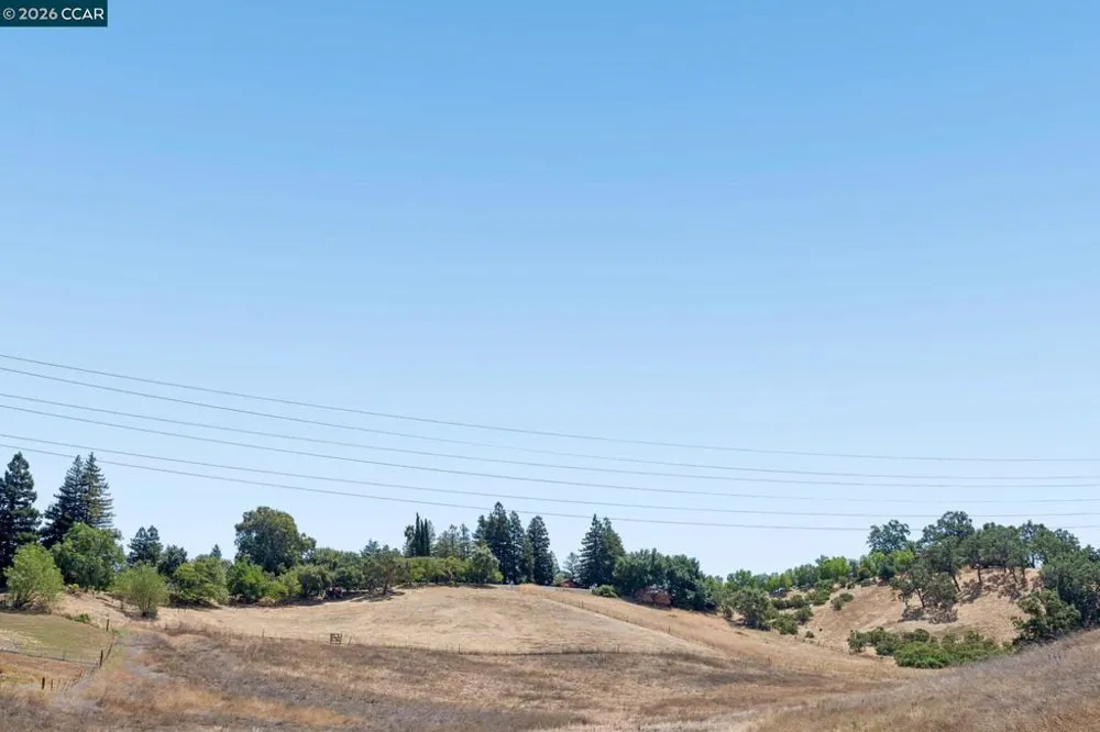 834 Carter Acres Ln Martinez, CA 94553