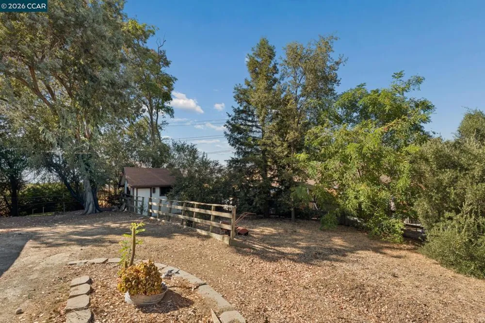 834 Carter Acres Ln Martinez, CA 94553