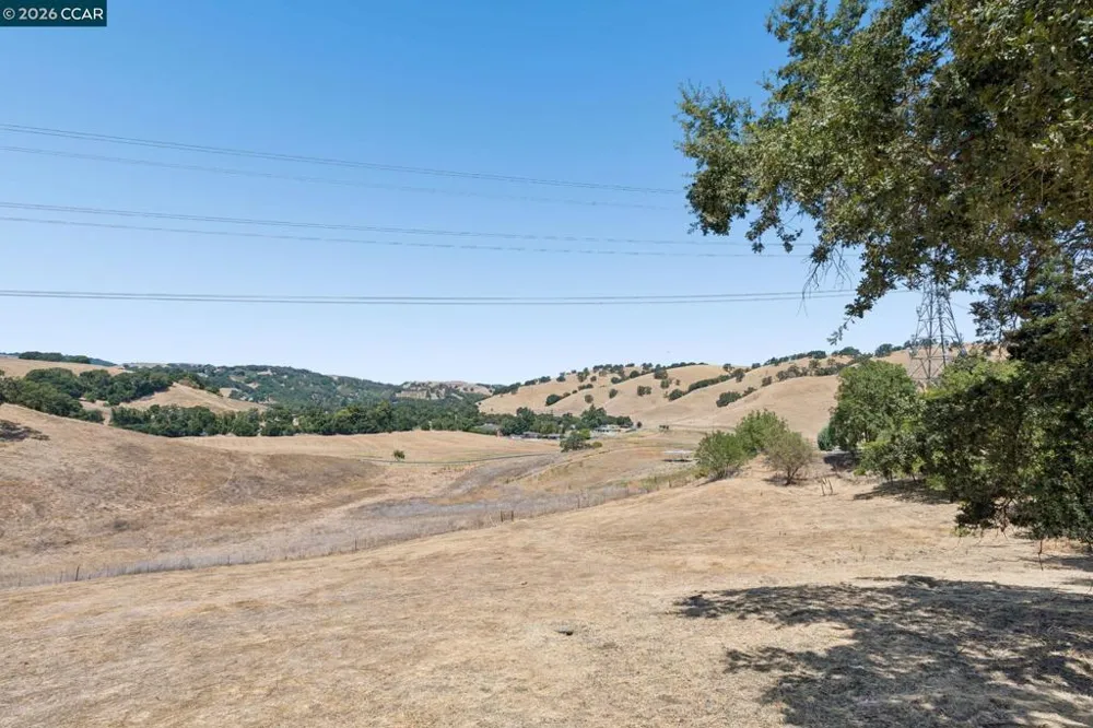 834 Carter Acres Ln Martinez, CA 94553