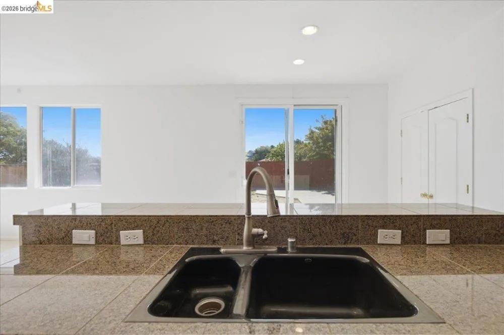 3915 Hummingbird Drive Antioch, CA 94509