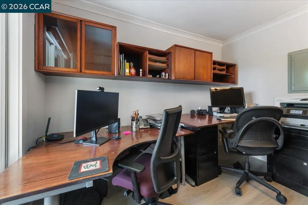 2100 Skycrest Dr #12 Walnut Creek, CA 94595