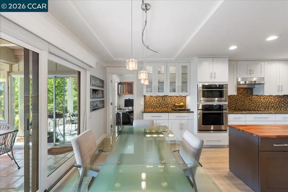 2100 Skycrest Dr #12 Walnut Creek, CA 94595