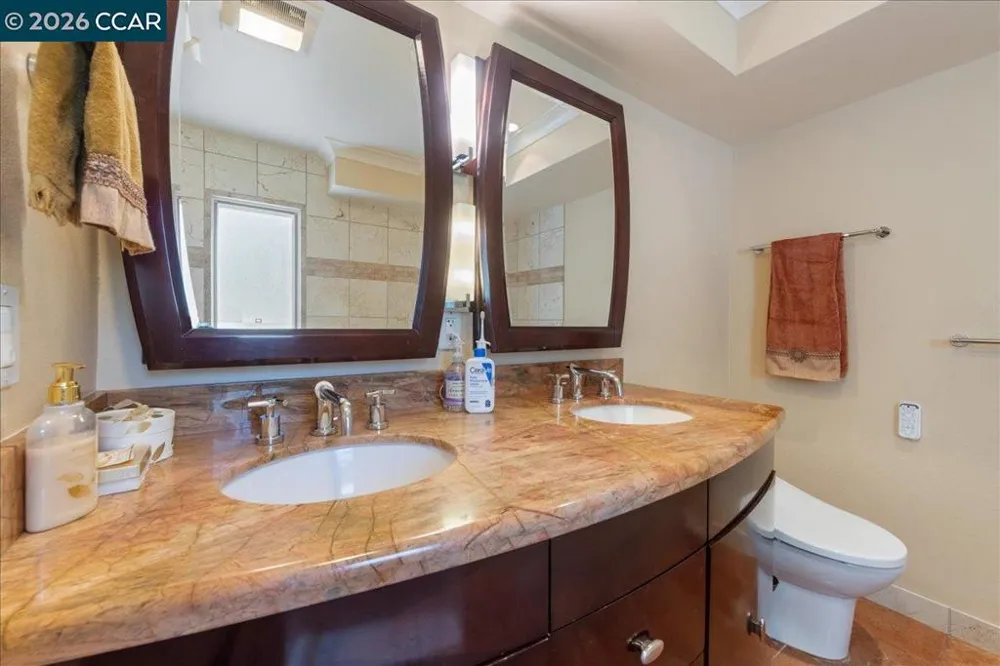 2100 Skycrest Dr #12 Walnut Creek, CA 94595