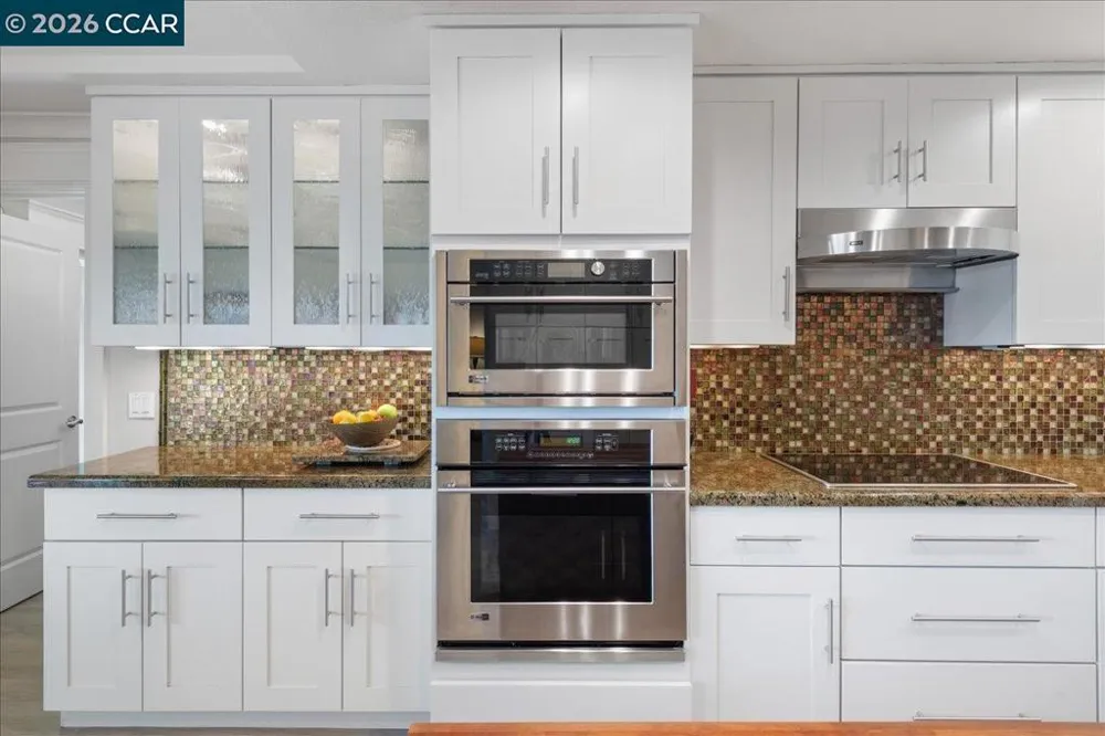 2100 Skycrest Dr #12 Walnut Creek, CA 94595
