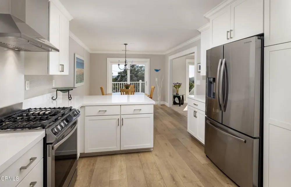 2937 Glen Albyn Drive Santa Barbara, CA 93105