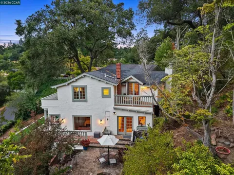 112 Camino Sobrante