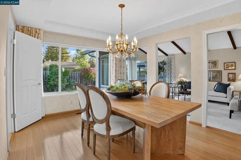8 Casey Glen Ct Clayton, CA 94517