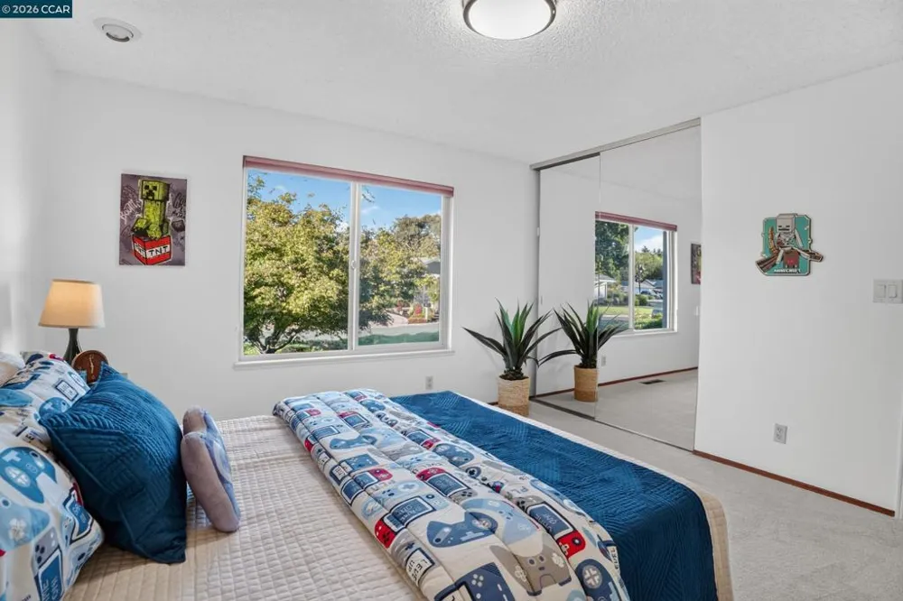 8 Casey Glen Ct Clayton, CA 94517