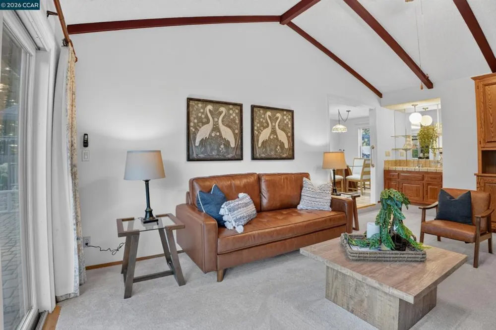 8 Casey Glen Ct Clayton, CA 94517