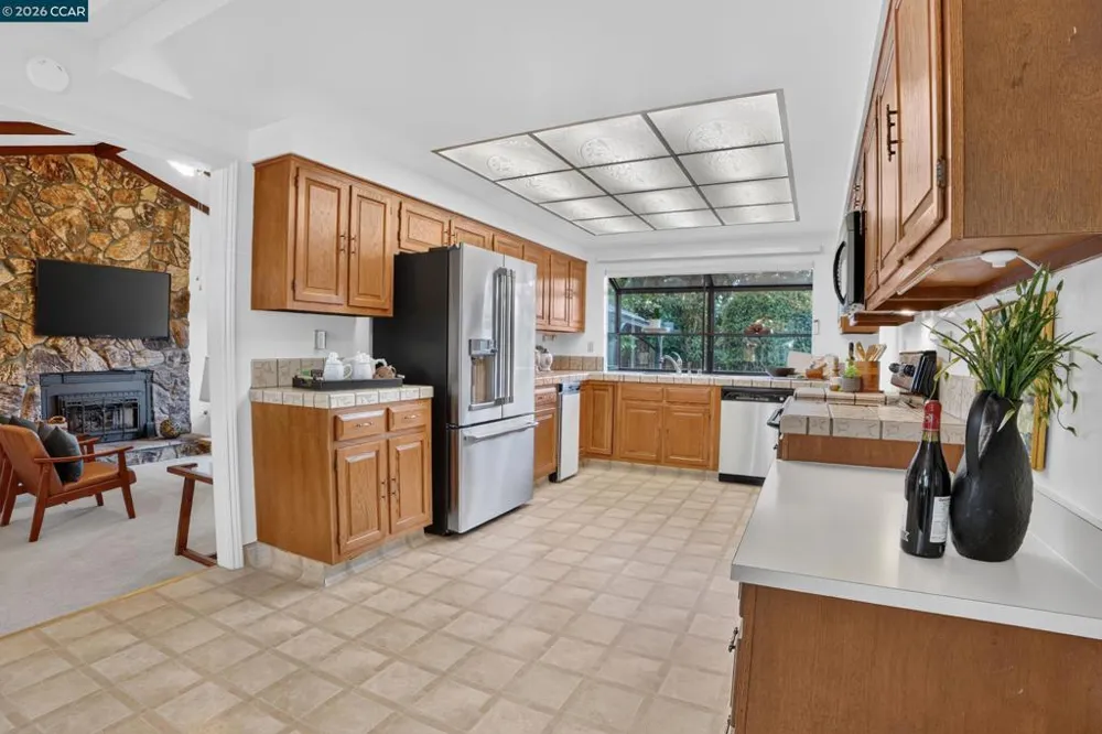 8 Casey Glen Ct Clayton, CA 94517