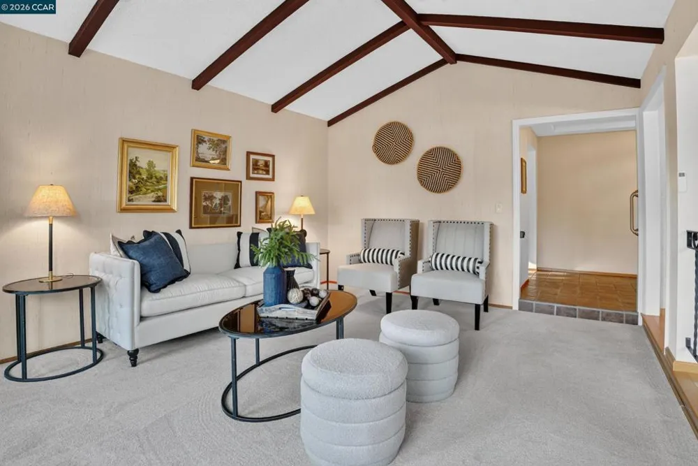 8 Casey Glen Ct Clayton, CA 94517