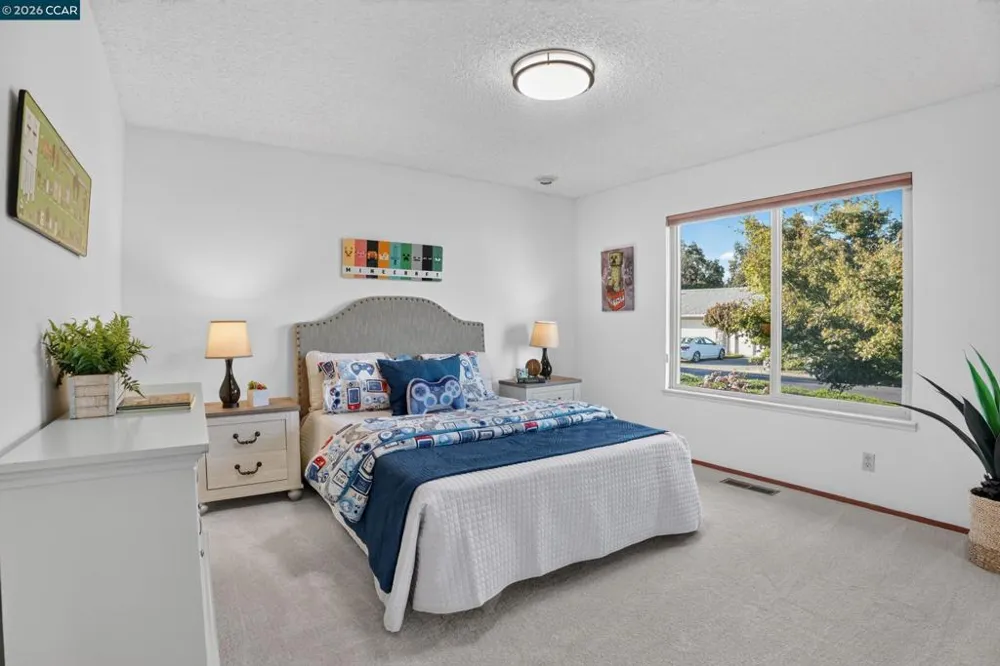 8 Casey Glen Ct Clayton, CA 94517