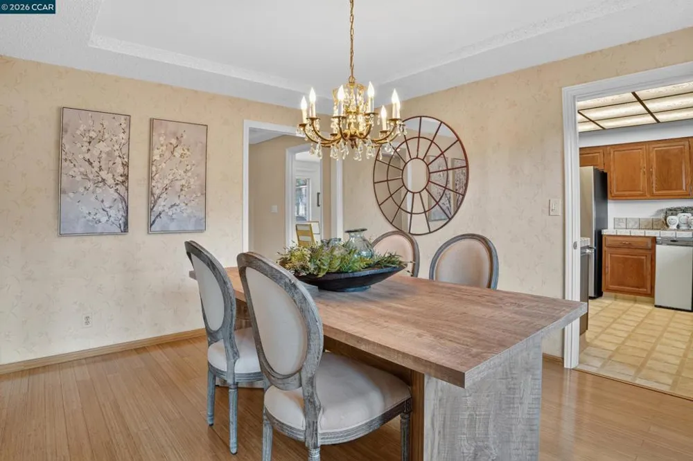 8 Casey Glen Ct Clayton, CA 94517