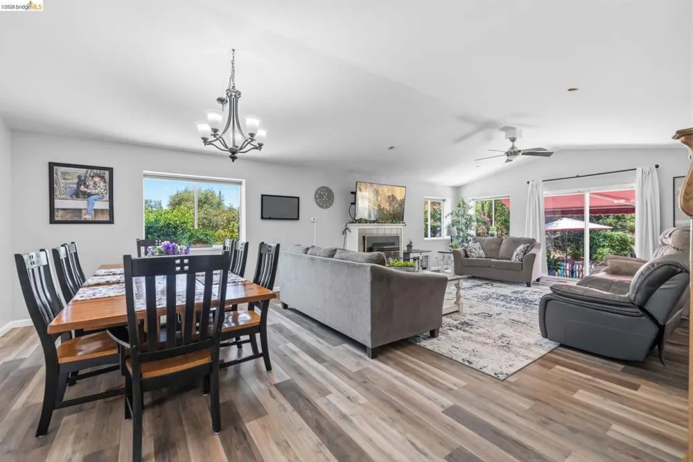 18570 Pradera Real Rd Sonora, CA 95370
