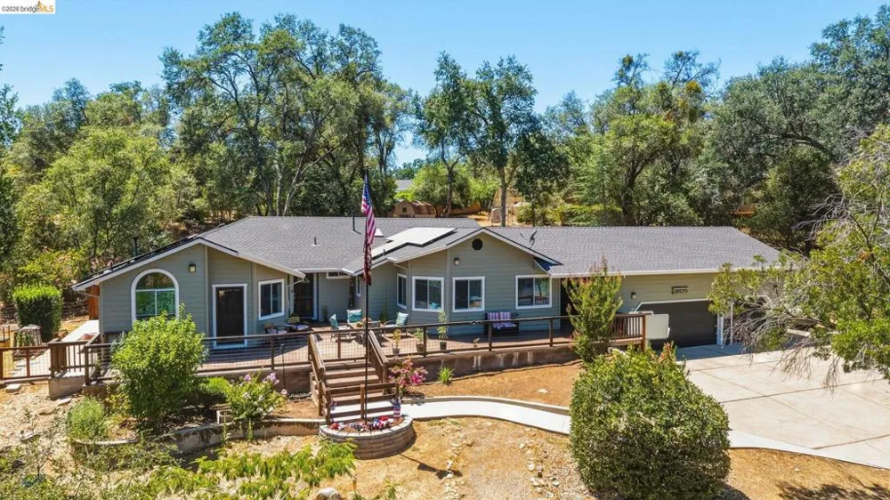 18570 Pradera Real Rd Sonora, CA 95370