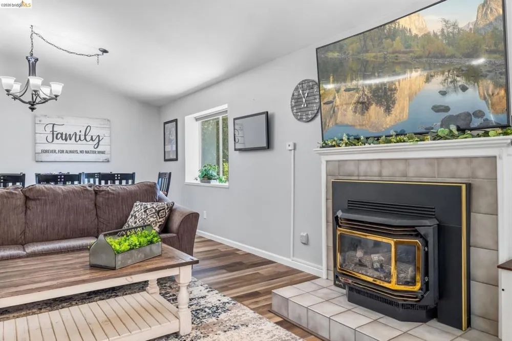 18570 Pradera Real Rd Sonora, CA 95370