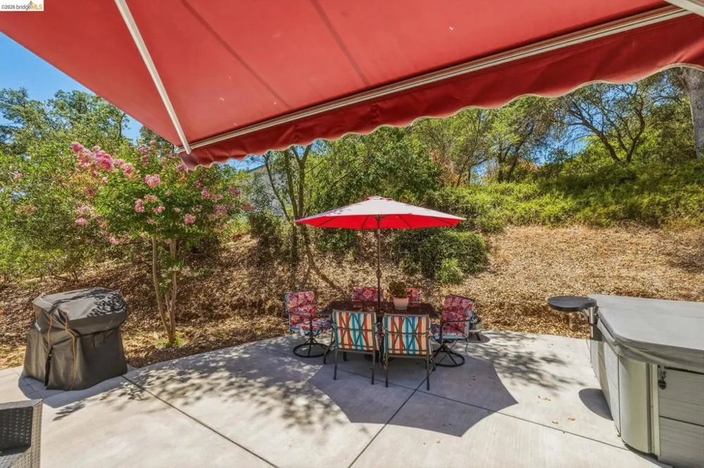 18570 Pradera Real Rd Sonora, CA 95370