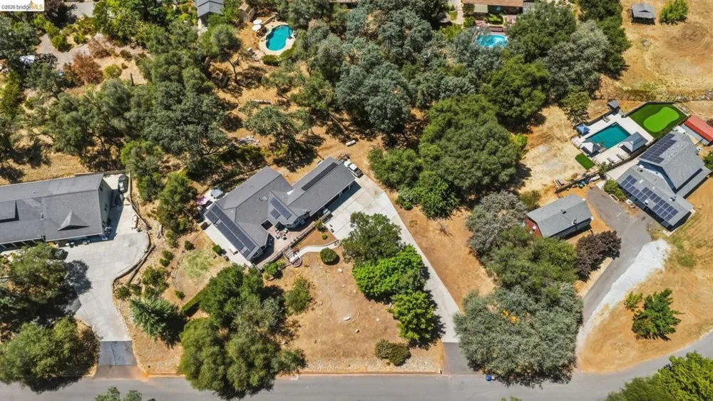 18570 Pradera Real Rd Sonora, CA 95370