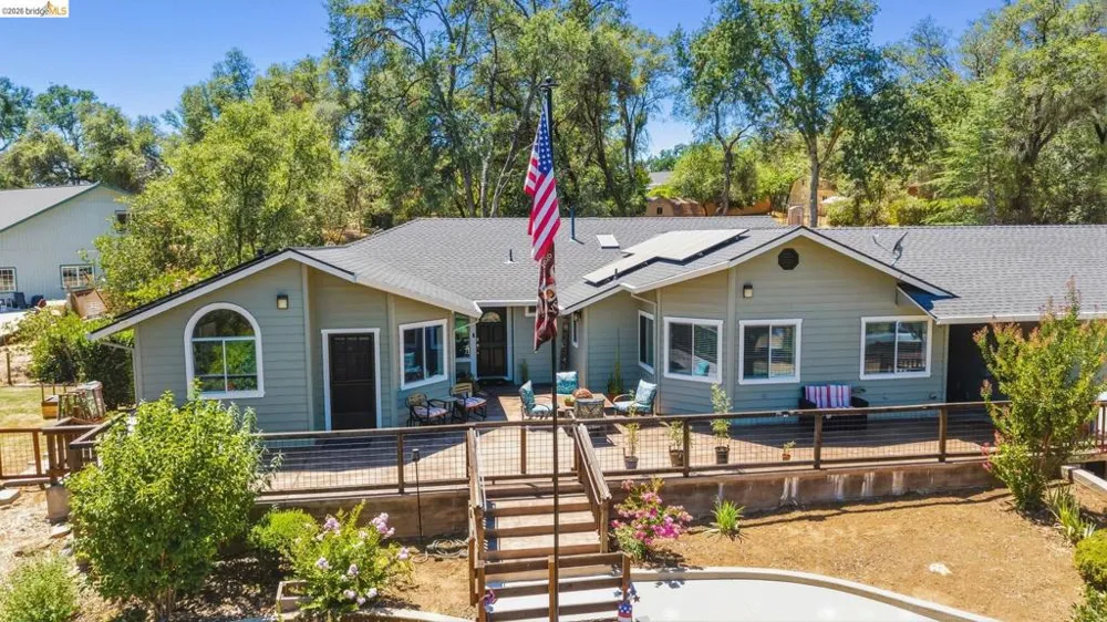 18570 Pradera Real Rd Sonora, CA 95370