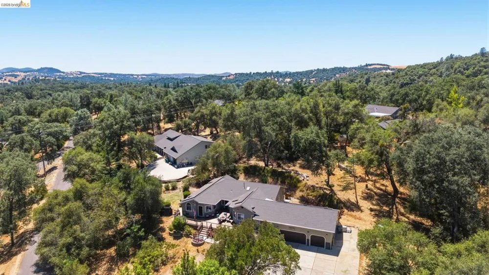 18570 Pradera Real Rd Sonora, CA 95370
