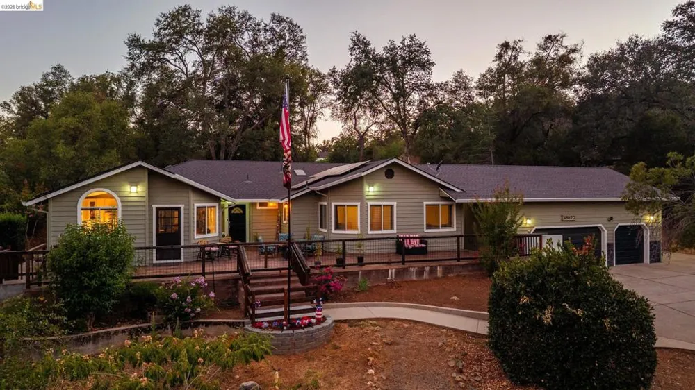 18570 Pradera Real Rd Sonora, CA 95370