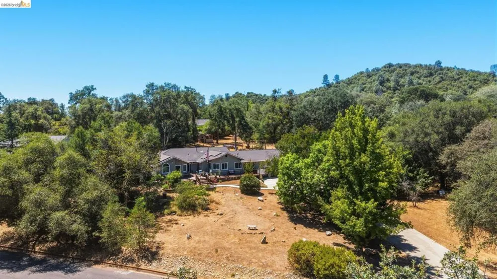 18570 Pradera Real Rd Sonora, CA 95370