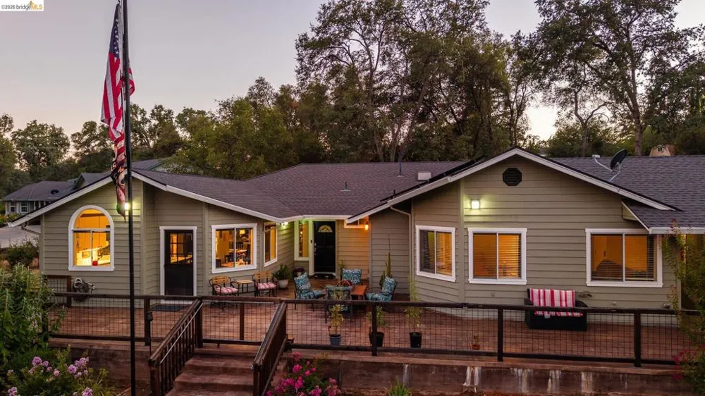 18570 Pradera Real Rd Sonora, CA 95370
