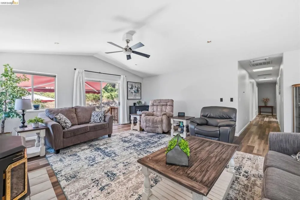 18570 Pradera Real Rd Sonora, CA 95370