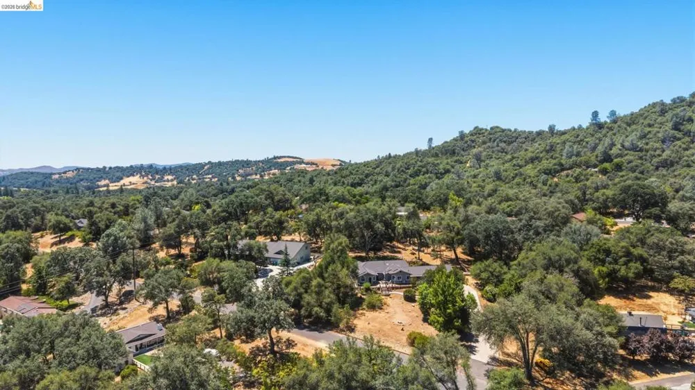 18570 Pradera Real Rd Sonora, CA 95370