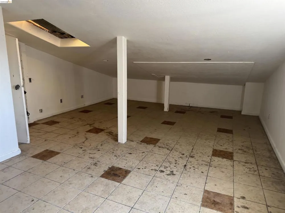 4 18Th St Richmond, CA 94801