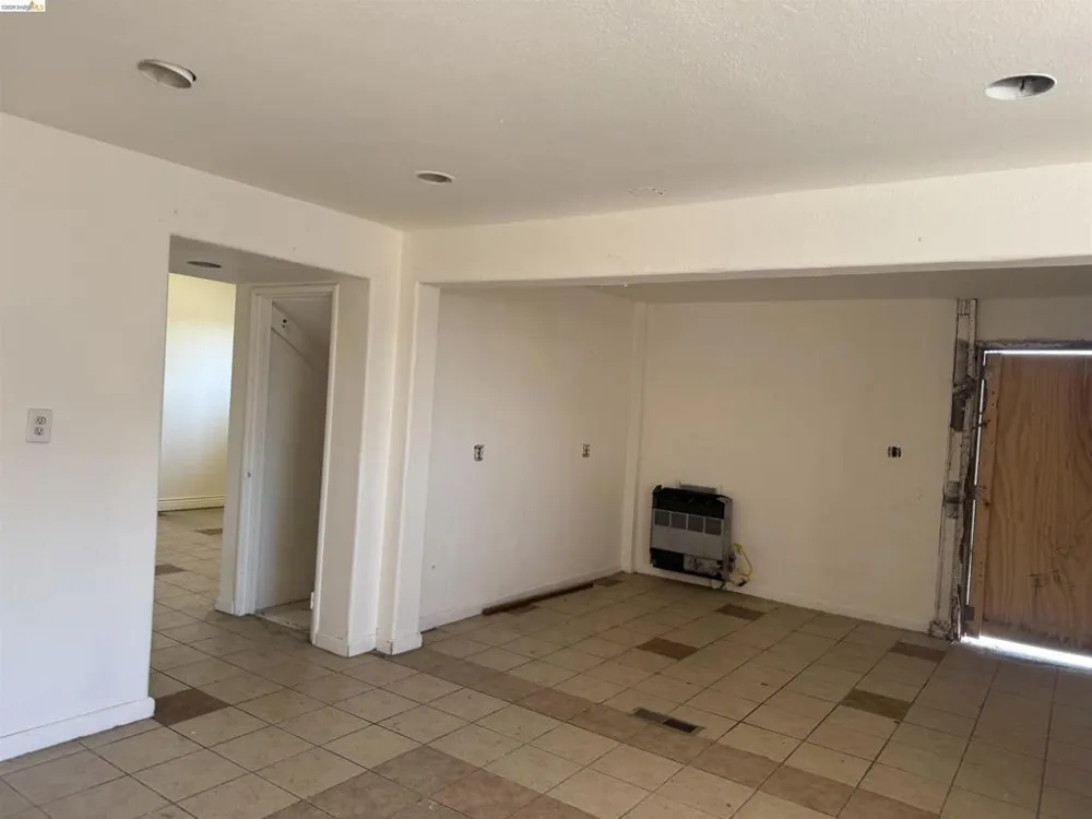4 18Th St Richmond, CA 94801