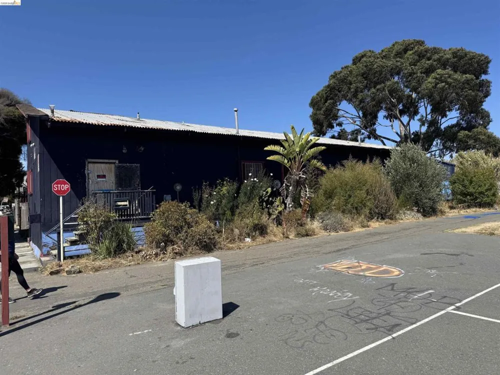 4 18Th St Richmond, CA 94801